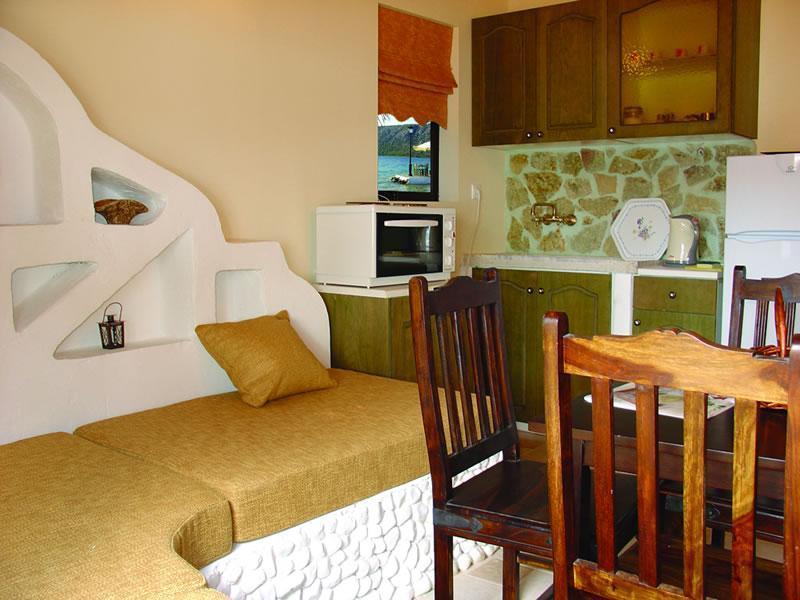 Mantas Bay Hotell Loutráki Rum bild